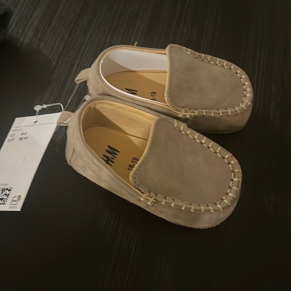 Brand new baby shoe
